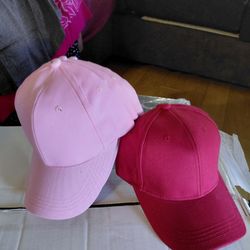 Women's caps in variety of colors , brand new