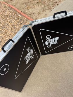 Beer pong table