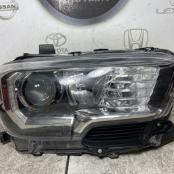 2016 - 2020 Toyota Tacoma Headlight Halogen Passenger Right RH NON OEM