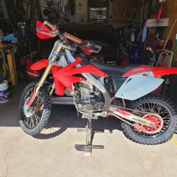 2008 Honda Crf 450R With A Bunch Aftermarket 