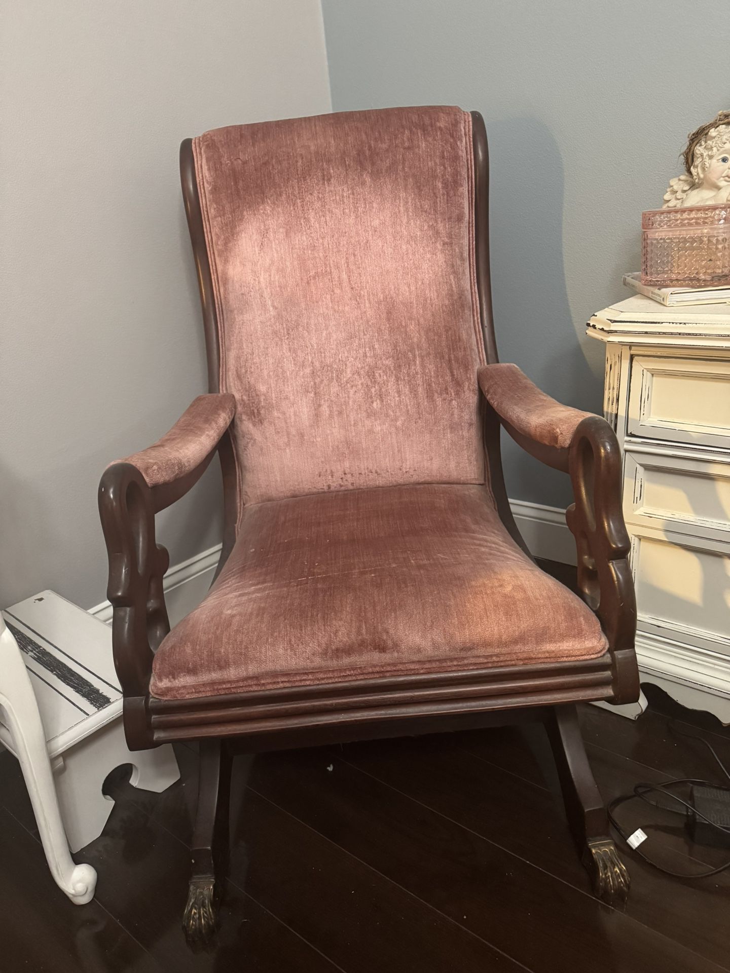 Velvet Antique rocket