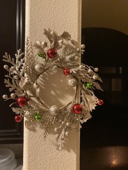 6 Elegant Wreath 