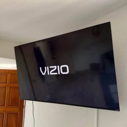 VIZIO 75” Smart TV 4K