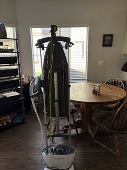 Pur Steam folding ironing station