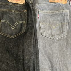 2 PAIRS OF MENS LEVIS 👖 