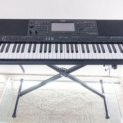 Yamaha PSR-SX700 Keyboard & Stand (Brand New)