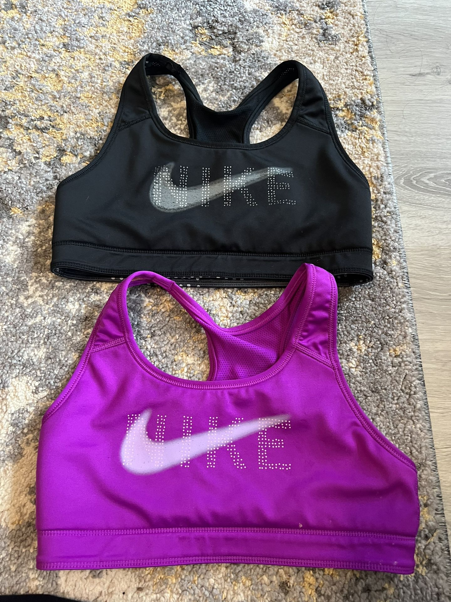 Reversible Nike sports bra Size: Youth XL