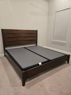 California King size bed