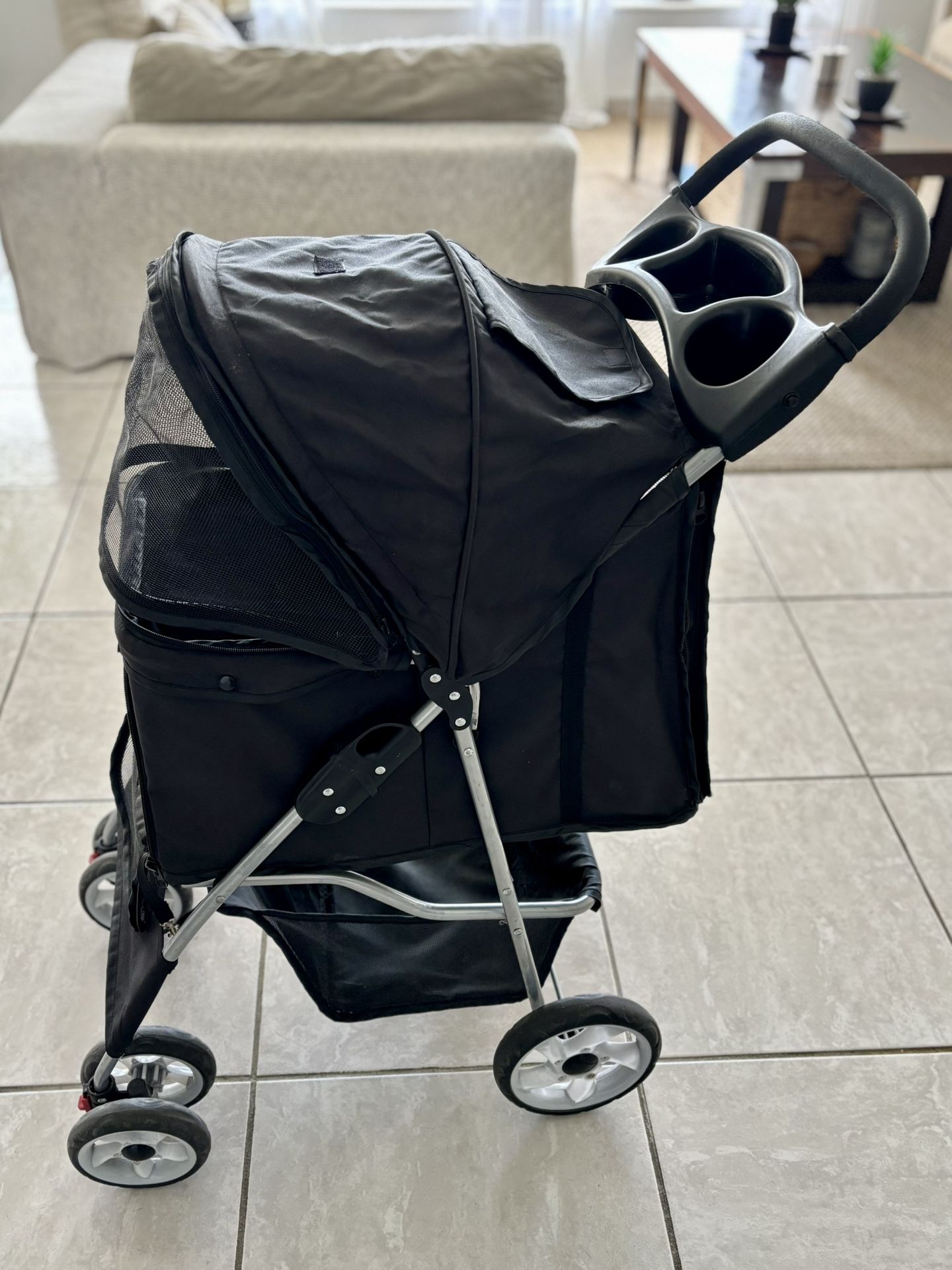 Dog’s Stroller