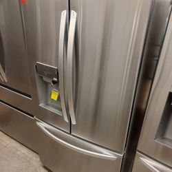 LG 3-Door French Door Refrigerator W/ Craft Ice