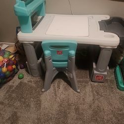 Step 2 Desk