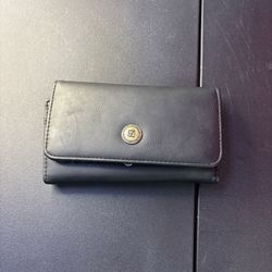 Stone Mountain Black Leather Trifold Wallet Organizer – RFID – Pre-owned
