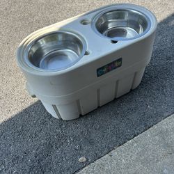 OurPets Elevated Pet Feeder