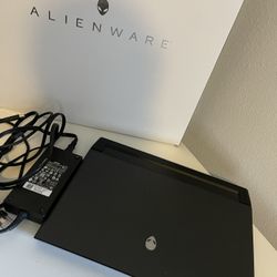 Alienware M15 R3