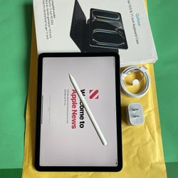 Apple iPad Air 5th Generation (M1 Chip) 64GB with Box, Pen And Keyboard 