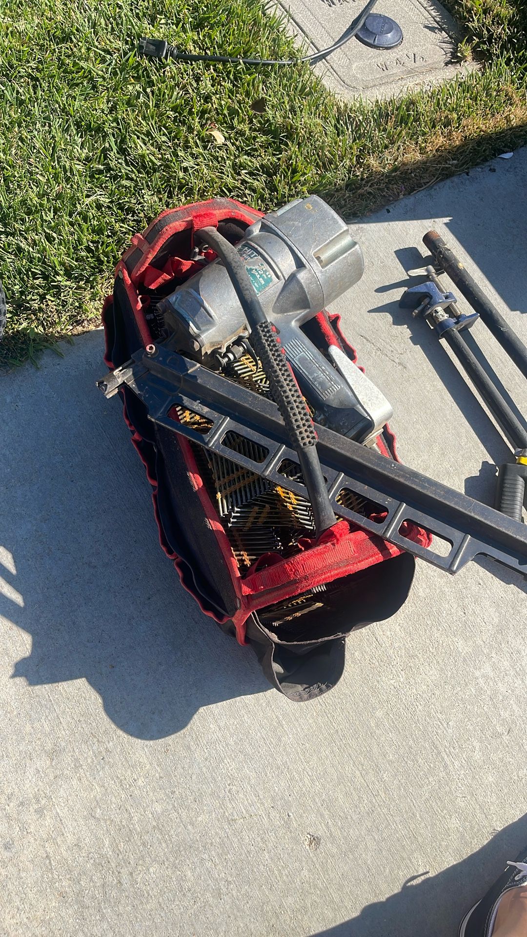 Hitachi Nail Gun
