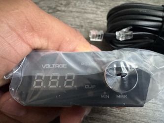 Deaf bonce bass knob with voltage meter and clip light