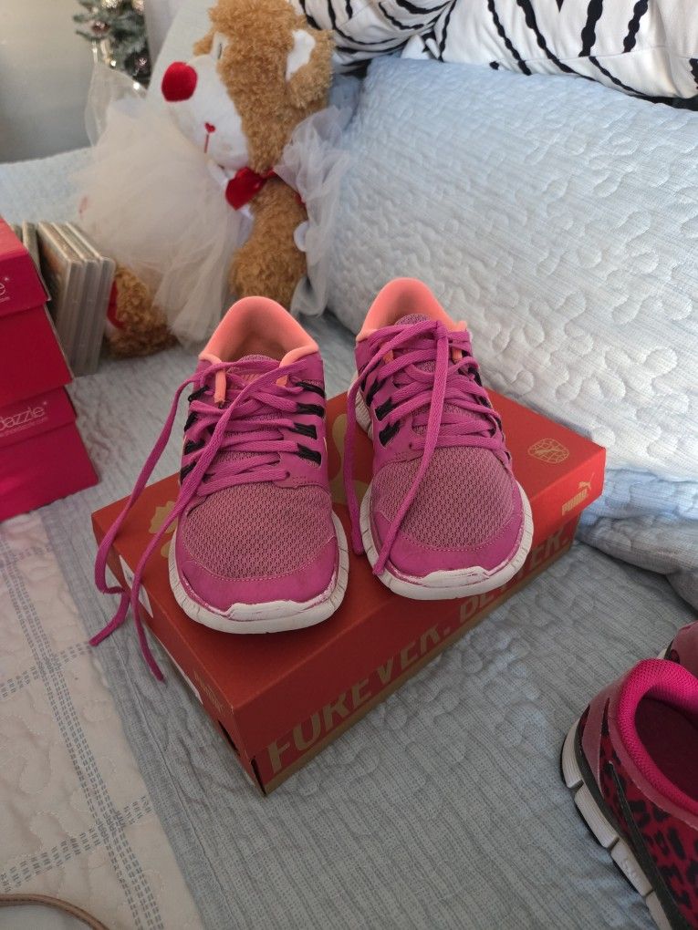 Variety Of Nike Tennis Shoes