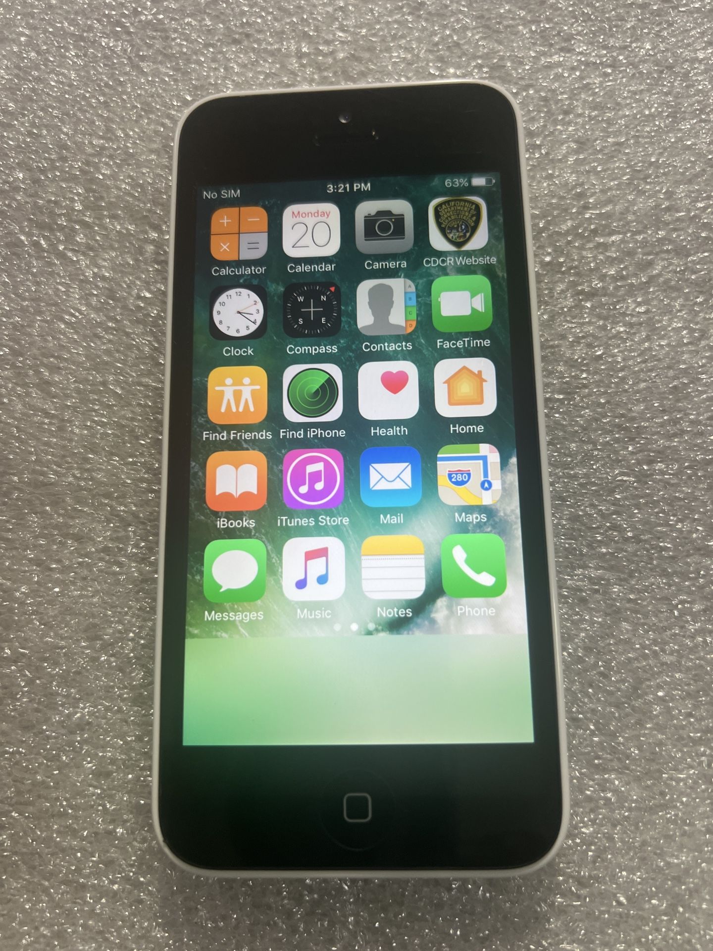Apple iPhone 5C 8gb White Unlocked