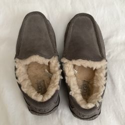 Ugg Men’s Slippers 