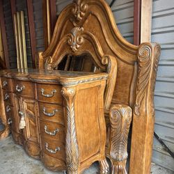 Michael Amini Bedroomset ( Deliver Available ) 