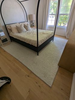 10x10 Area rug