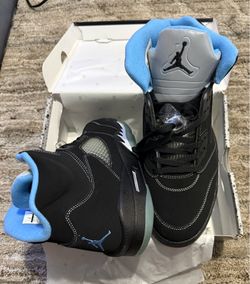 University black Jordan 5