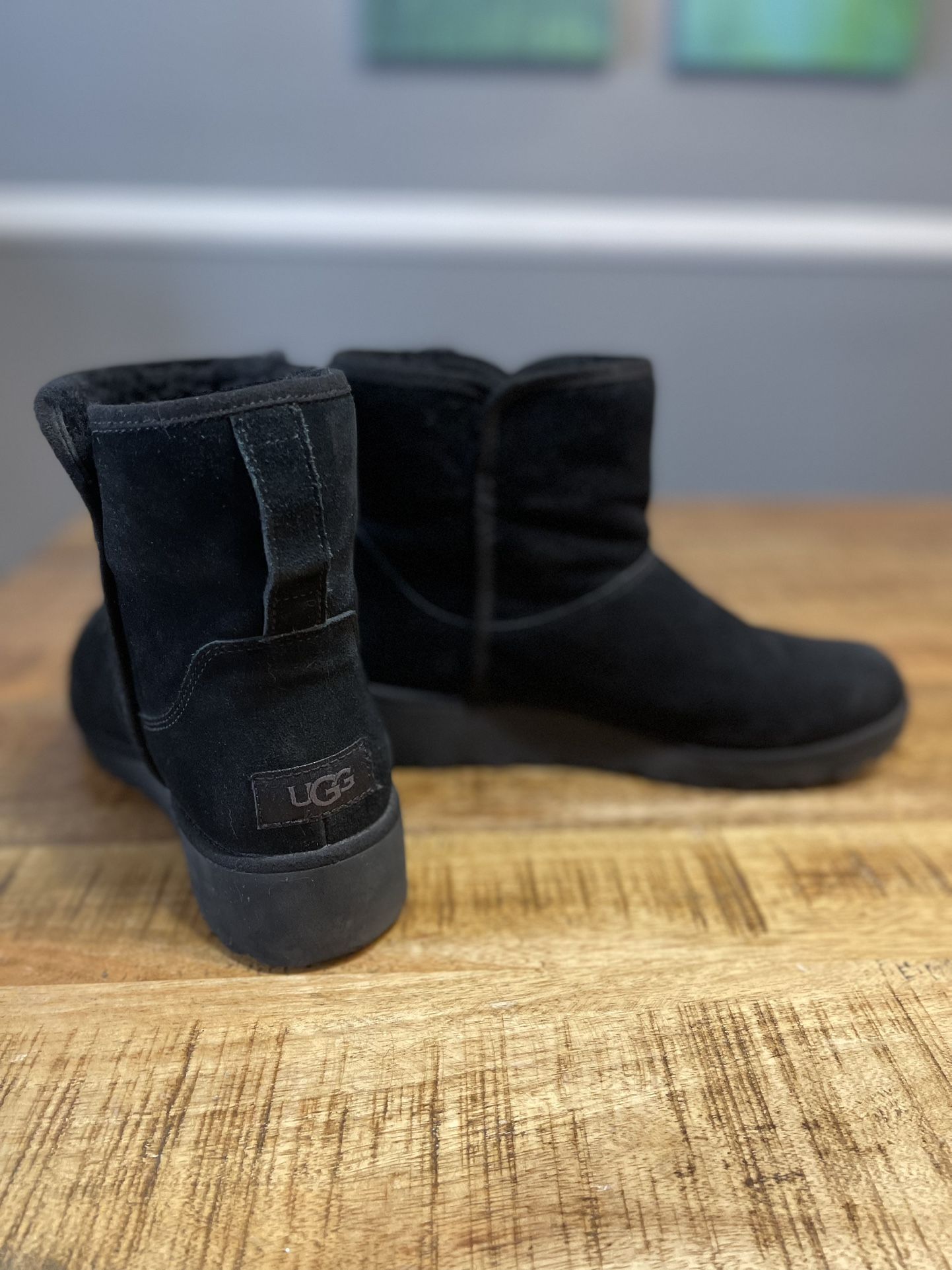 Ugg Platform Boots Size 7.5