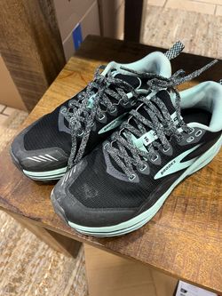 Women’s Brooks Trainers