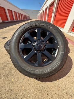 20s Ram Dodge 2500/3500 Laramie Rims Rines wheels and Tires  8x165 Oem