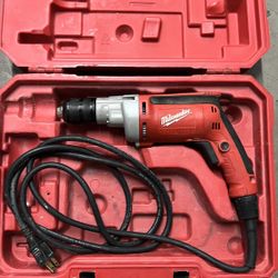 Milwaukee HDE 13 RQX rotary drill