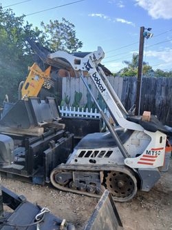 Bobcat MT50 with hammer &Grapple