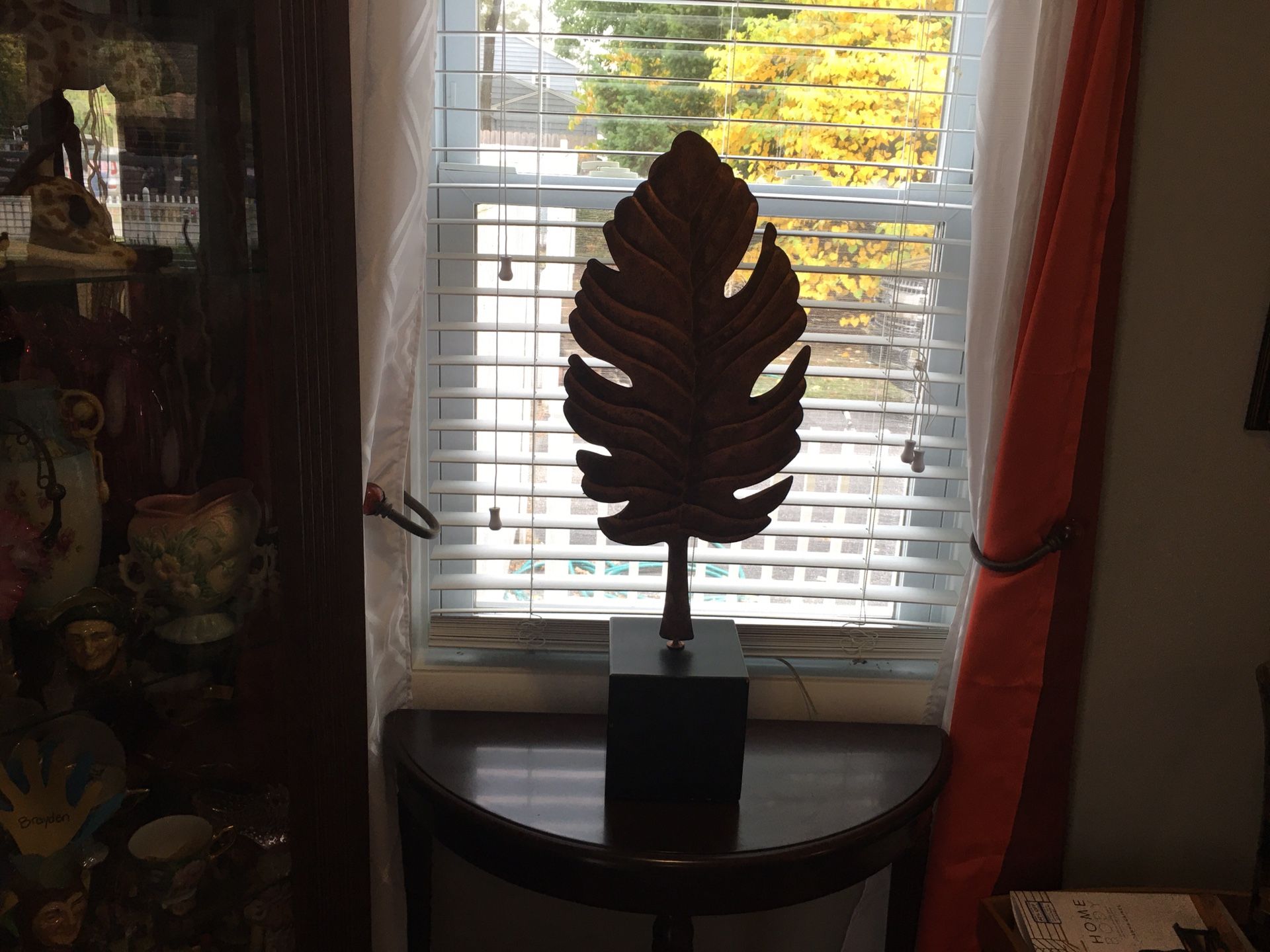 Metal leaf decor