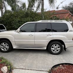 2005 Lexus LX 470