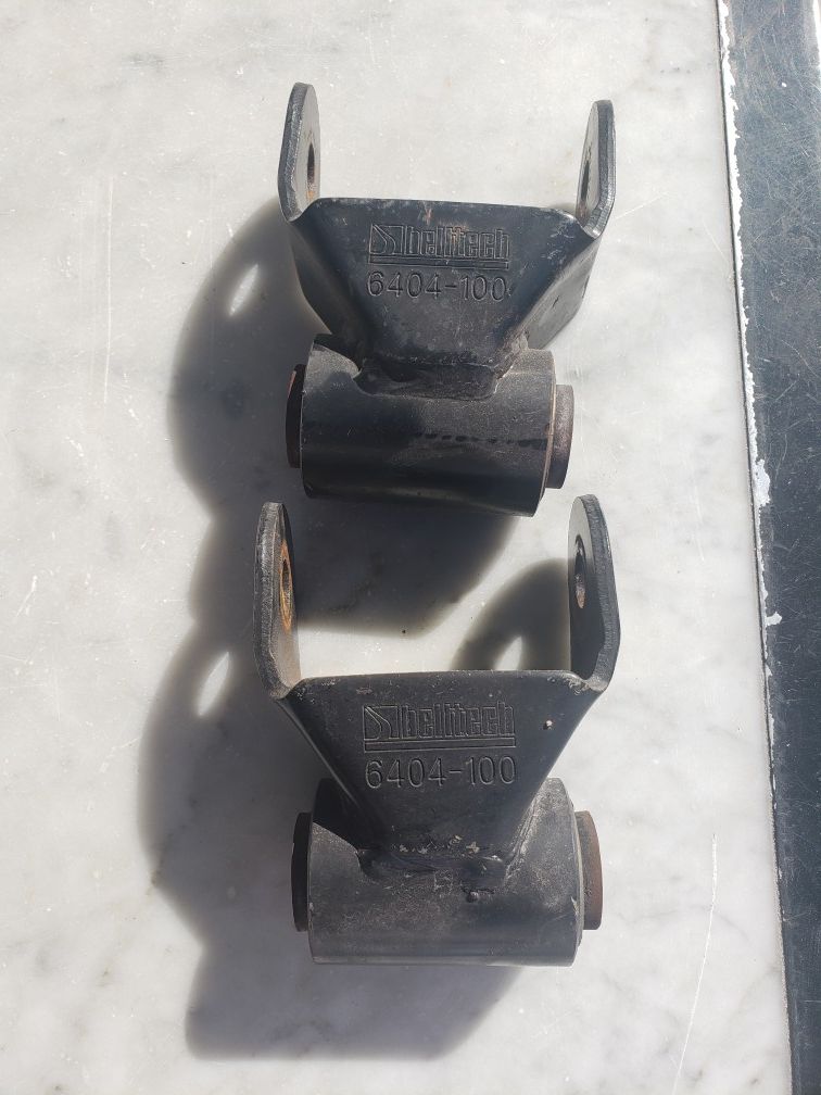 Belltech 6404 shackles