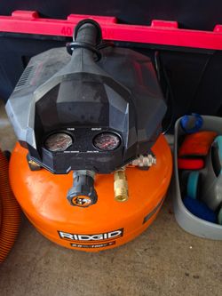RIDGID 6 Gallon 150 PSI Air Compressor