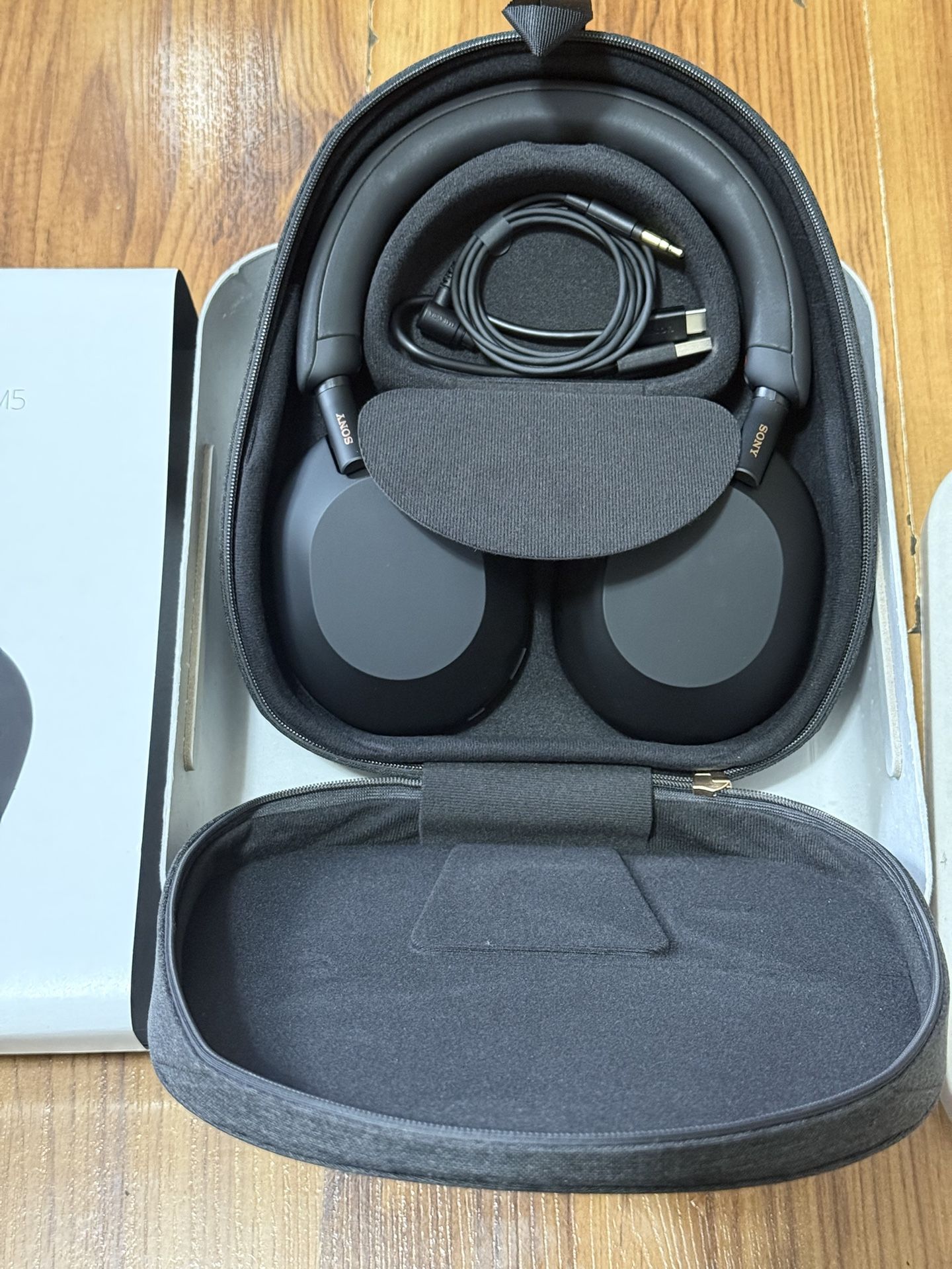 Sony WH-1000XM5 Wireless Noise Cancelling Over the Ear Headphones - Black