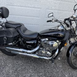 2007 Honda Shadow Spirit VT750C  Motorcycle With Driveshaft 