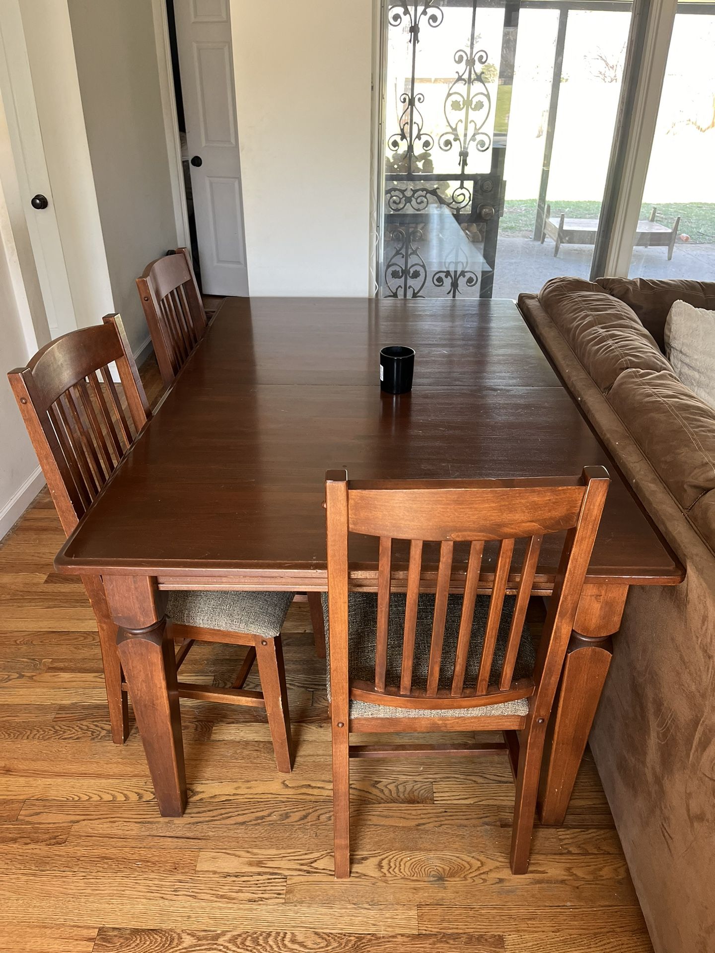 Dining Room Table 