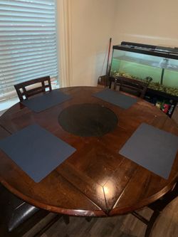 Round Dining Table Set – $150 OBO