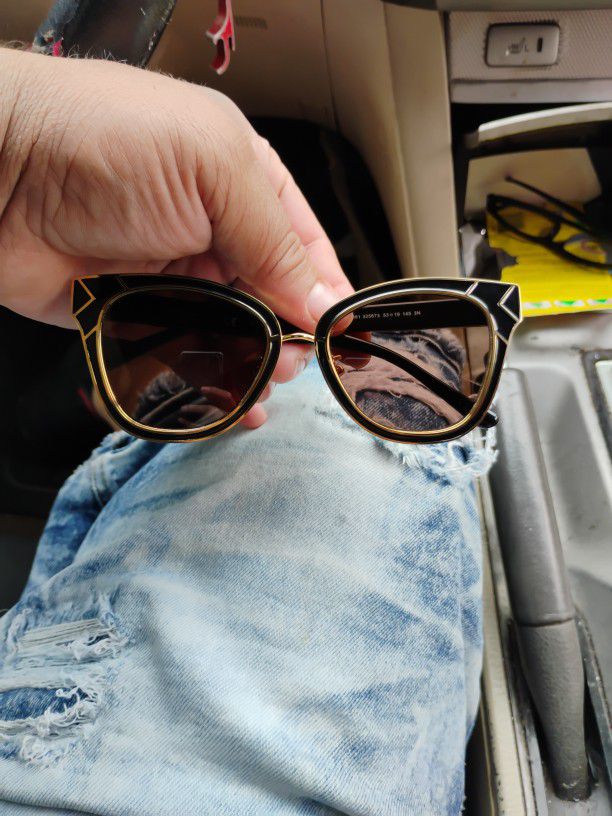 Tory Burch  TY6061 Sunglasses 