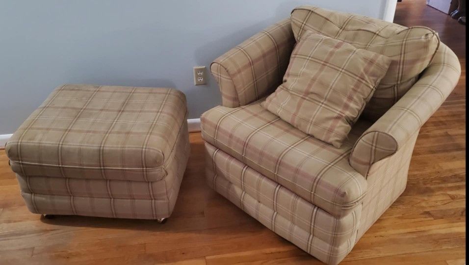 Club Chair With Ottoman
