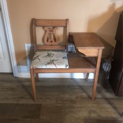 Antique Desk/chair 