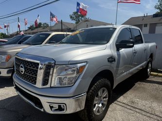 2017 Nissan Titan
