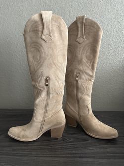 Women’s beige suede cowboys boots