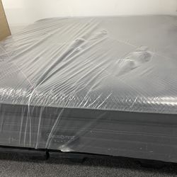 C CLASS BEAUTYREST BLACK PILLOW TOP KING SIZE $899