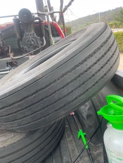295/75R 22.5 Firestone steer tires