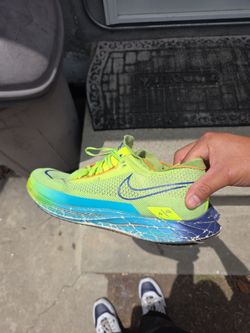 Nike Green ZoomxStreakfly
