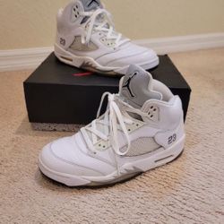 White Matallic 5s Jordan 5s