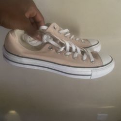 Women Converse